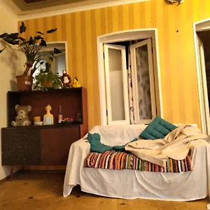 monicas-house-tbilisi.alltbilisihotels.com/
