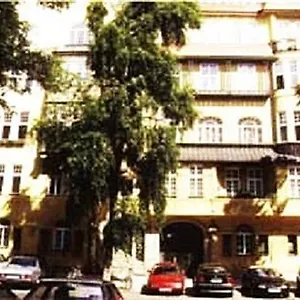 Πανσιόν Waizenegger Am Kurfuerstendamm